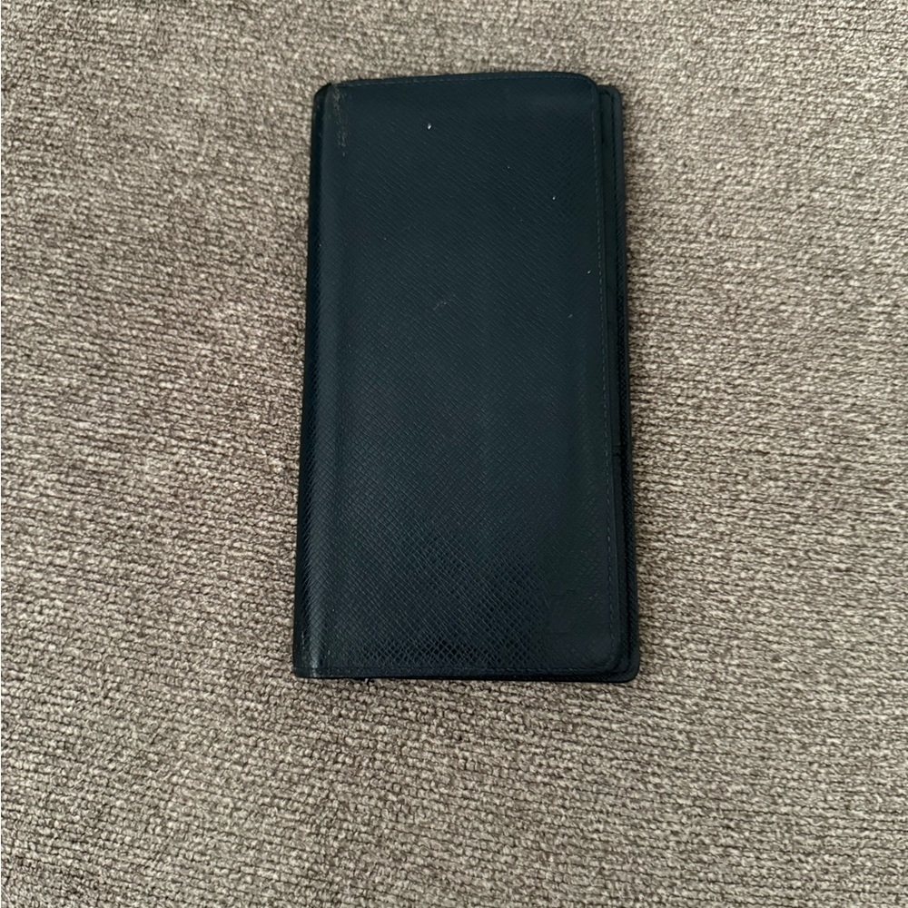 Louis Vuitton Navy Taiga Leather Brava Wallet